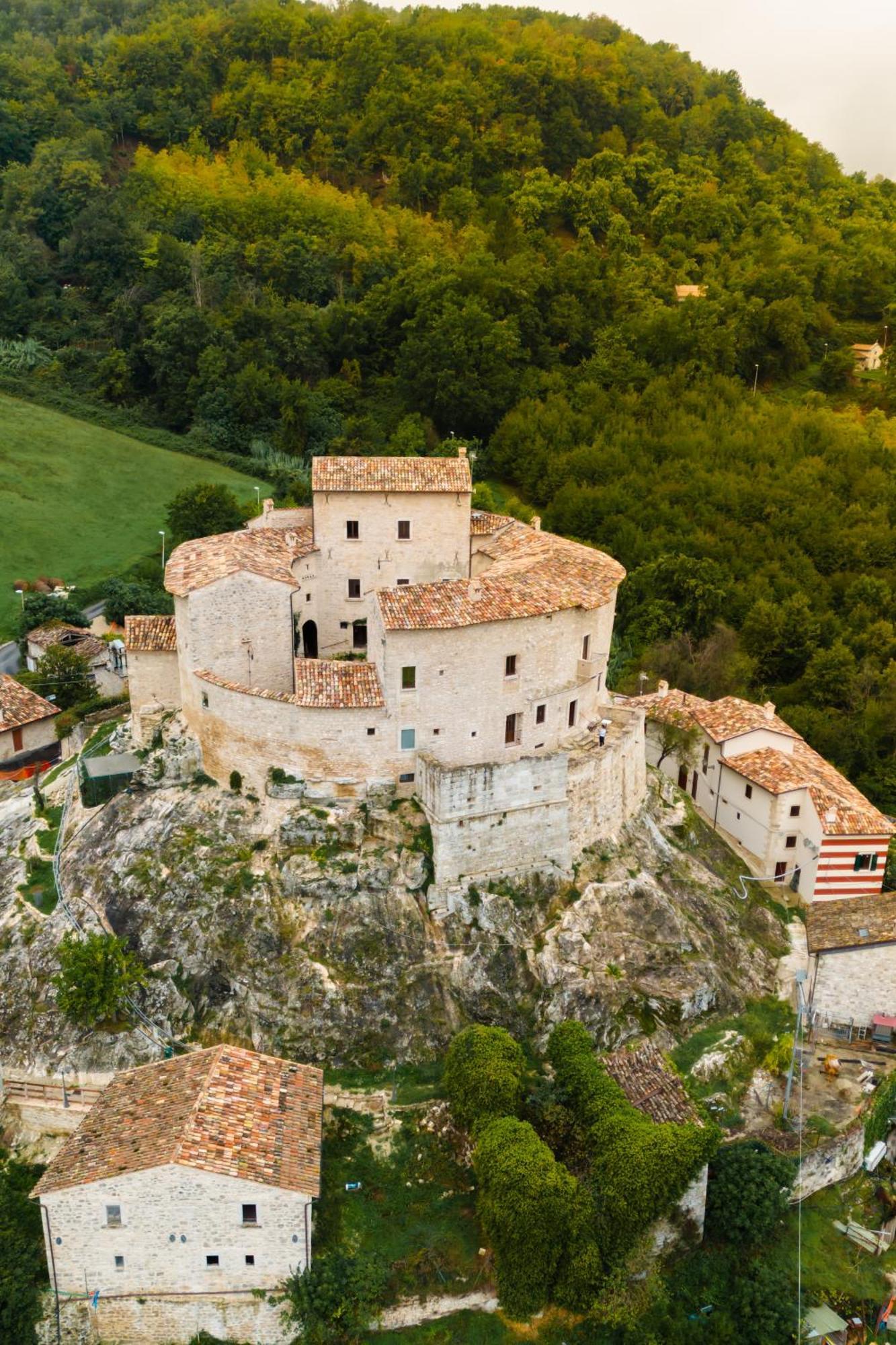 Castel Di Luco Ξενοδοχείο Acquasanta Terme Εξωτερικό φωτογραφία
